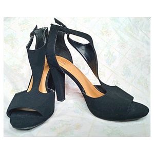 D Women's Sandal Heels in Black